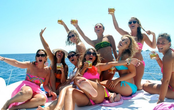 Bachelorette Party Yacht Caymans