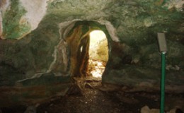 Cayman Islands Rebecca’s Cave