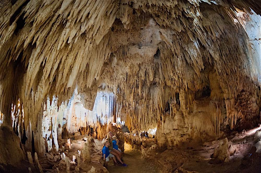 Discover caverns & caves